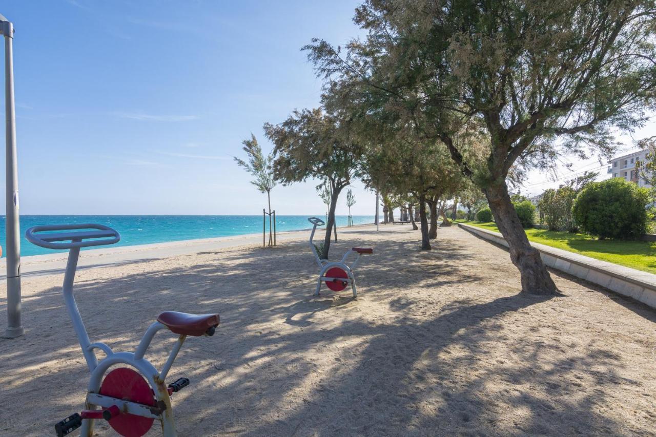 Homeholidaysrentals Margot - Costa Barcelona Pineda de Mar Ngoại thất bức ảnh